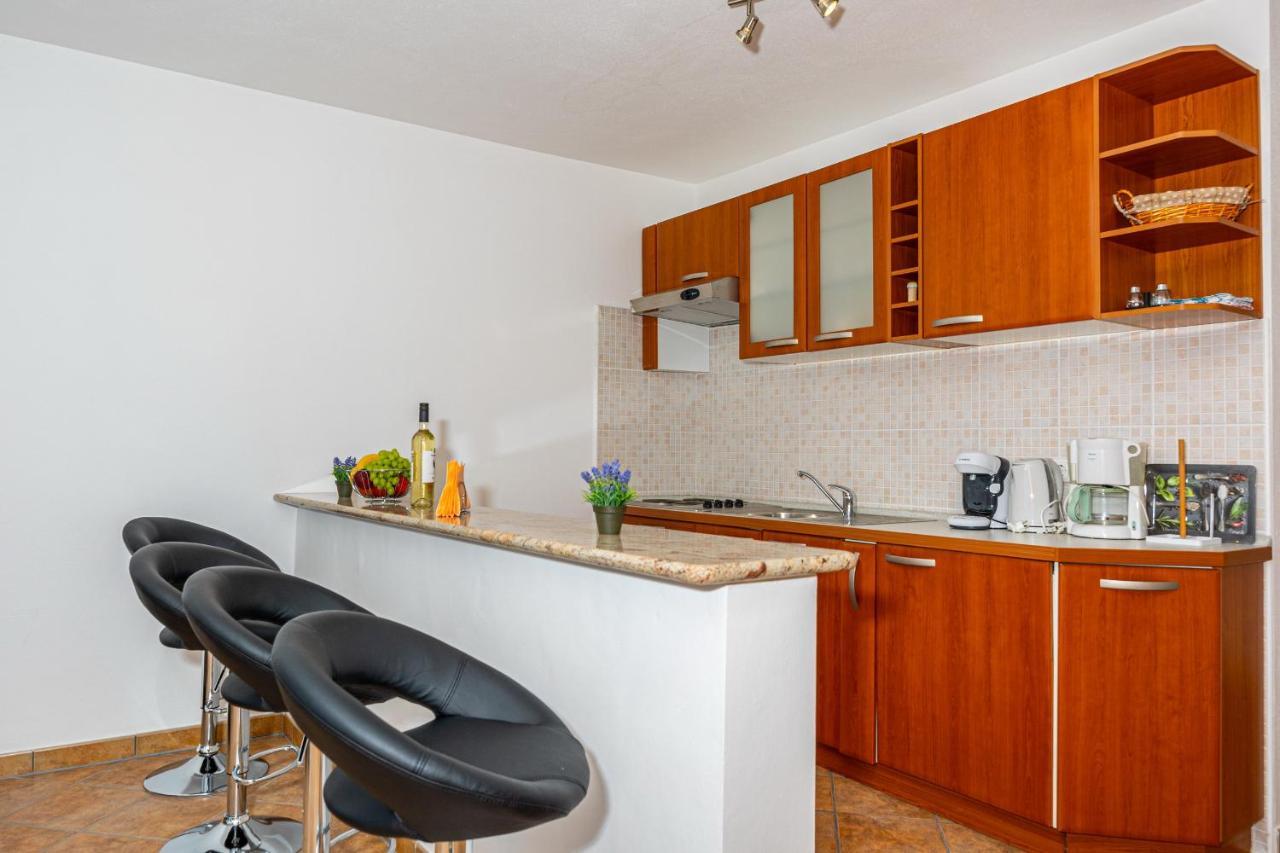 Apartments Lacic 2 Crikvenica Exterior photo