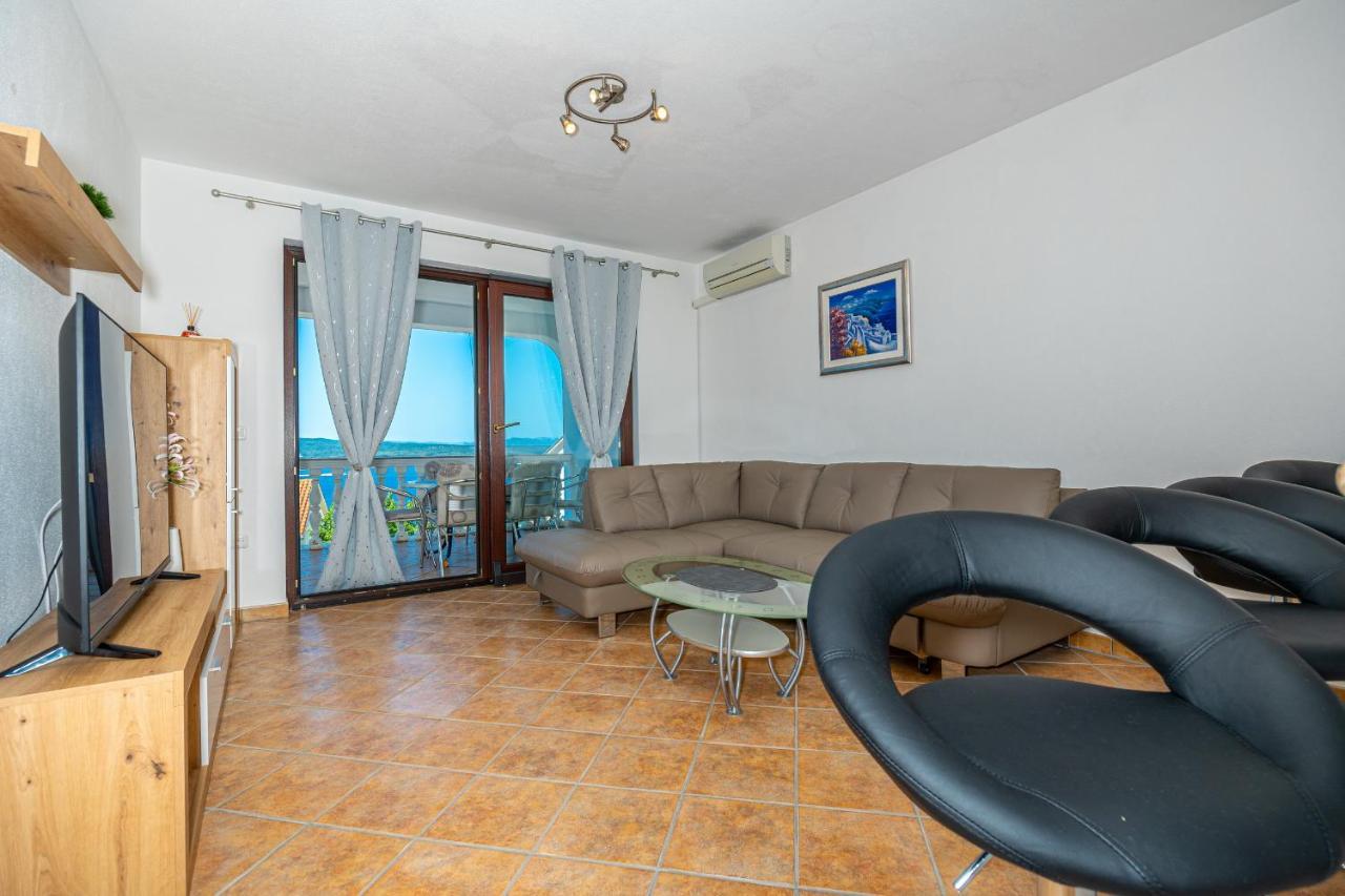 Apartments Lacic 2 Crikvenica Exterior photo