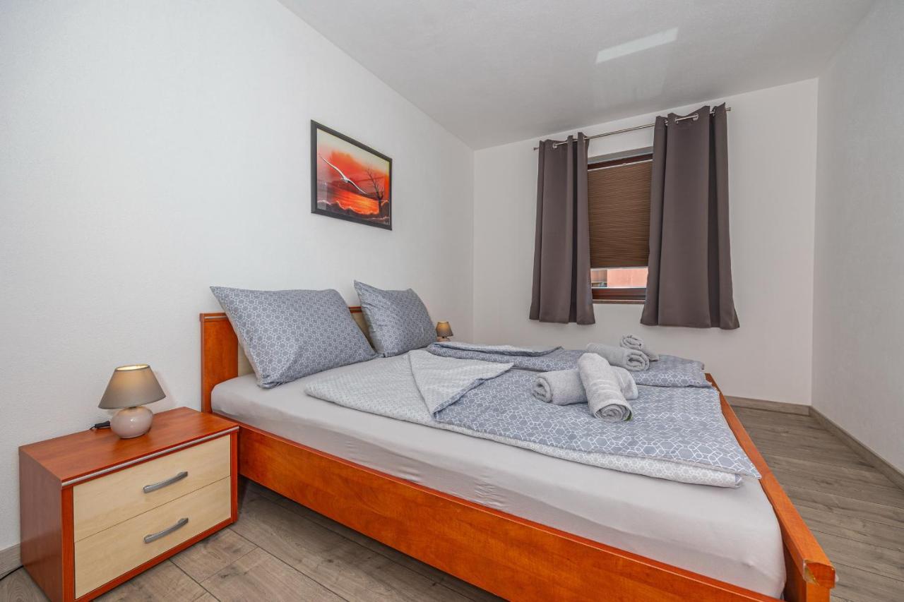 Apartments Lacic 2 Crikvenica Exterior photo
