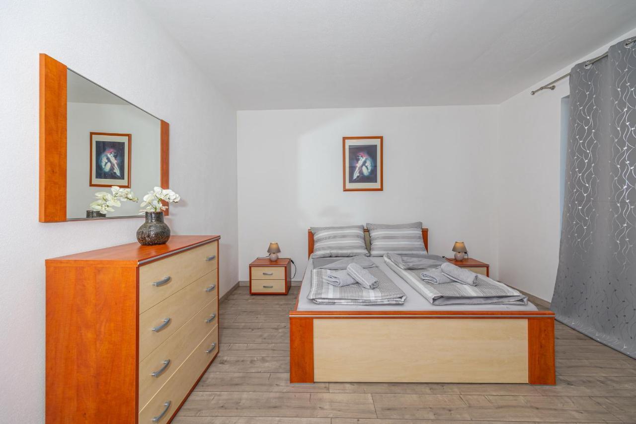 Apartments Lacic 2 Crikvenica Exterior photo