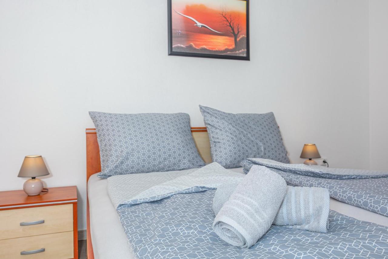 Apartments Lacic 2 Crikvenica Exterior photo